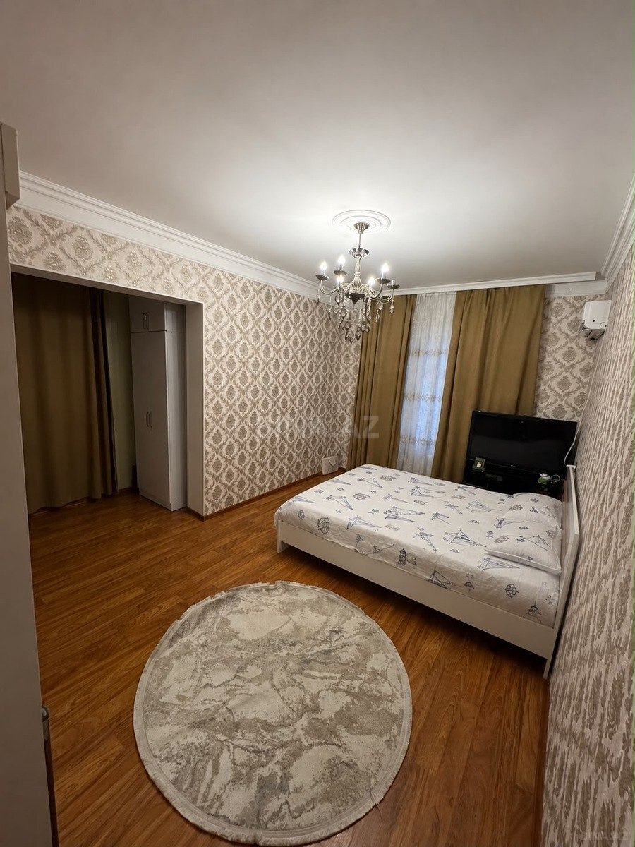 2 otaqlı köhnə tikili 45 m², Memar Əcəmi m.