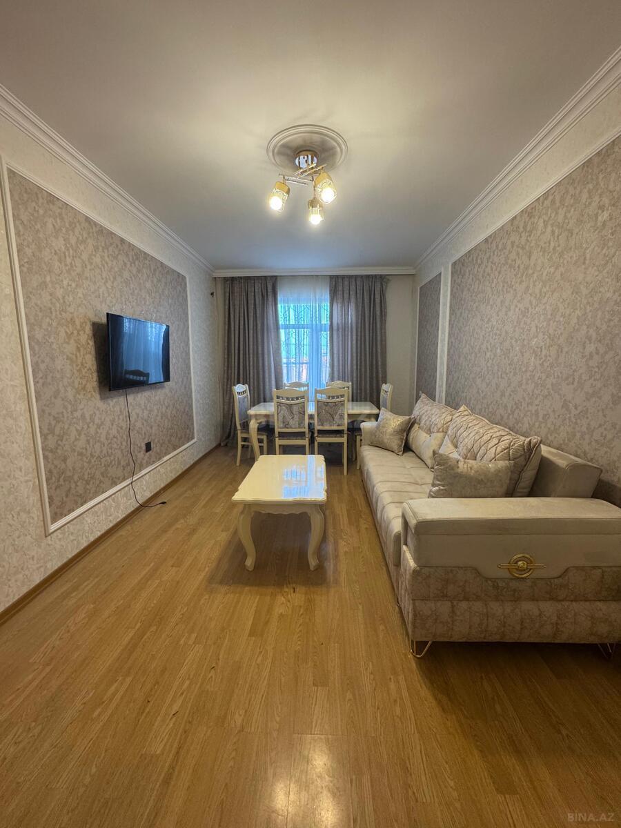 3 otaqlı köhnə tikili 85 m², Yeni Günəşli q.