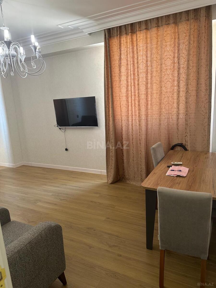 2 otaqlı yeni tikili 80 m², Əhmədli q.