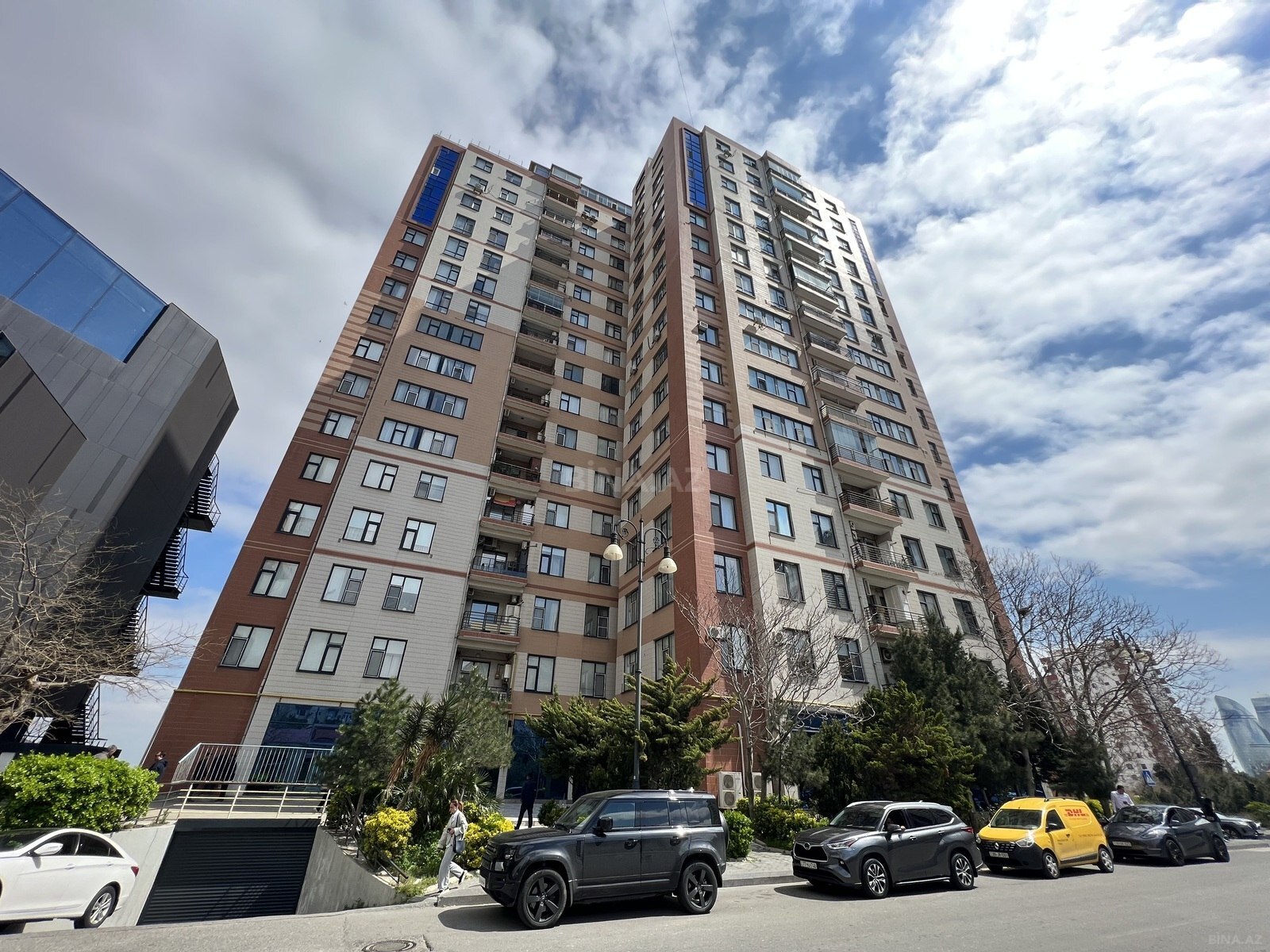 4 otaqlı yeni tikili 185 m², Elmlər Akademiyası m. - əsas şəkil