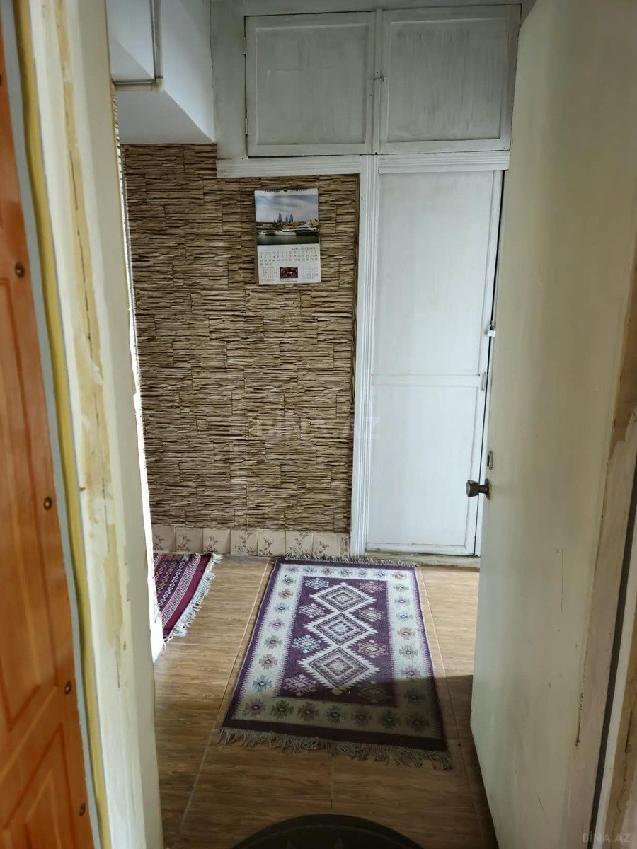 2 otaqlı köhnə tikili 52 m², Əmircan q. - əsas şəkil