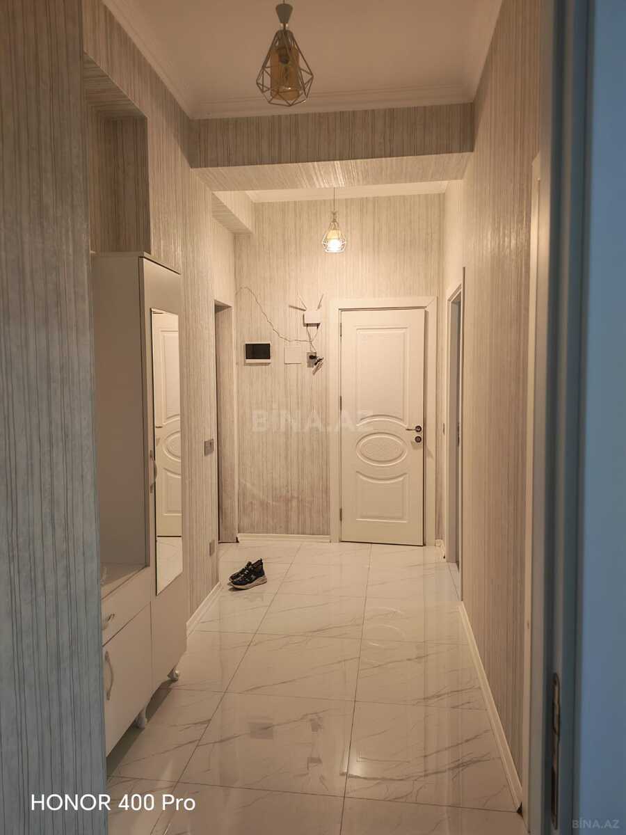 3 otaqlı yeni tikili 70 m², Xətai r.