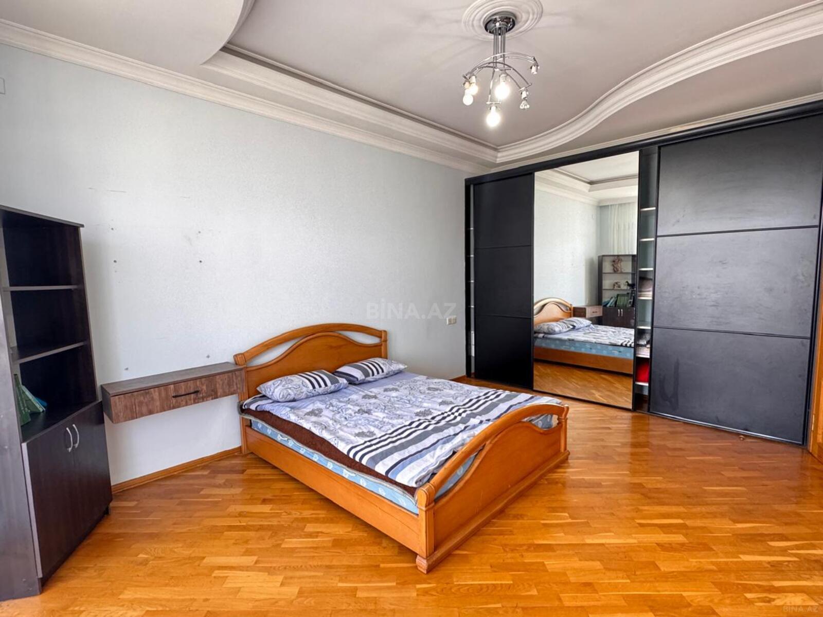 3 otaqlı köhnə tikili 80 m², Elmlər Akademiyası m. - şəkil 3