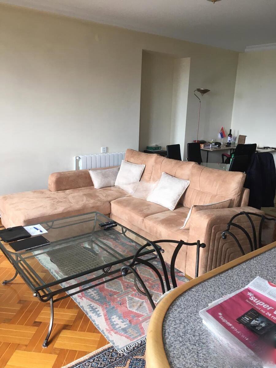2 otaqlı köhnə tikili 70 m², Sahil m. - şəkil 3