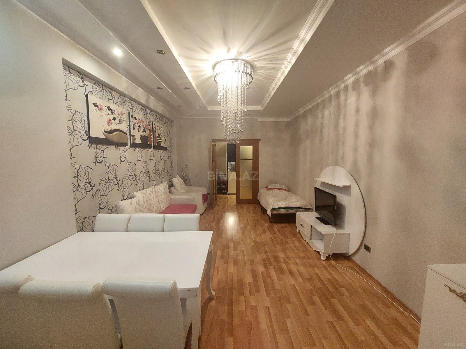2 otaqlı yeni tikili 90 m², 7-ci mikrorayon q. - əsas şəkil
