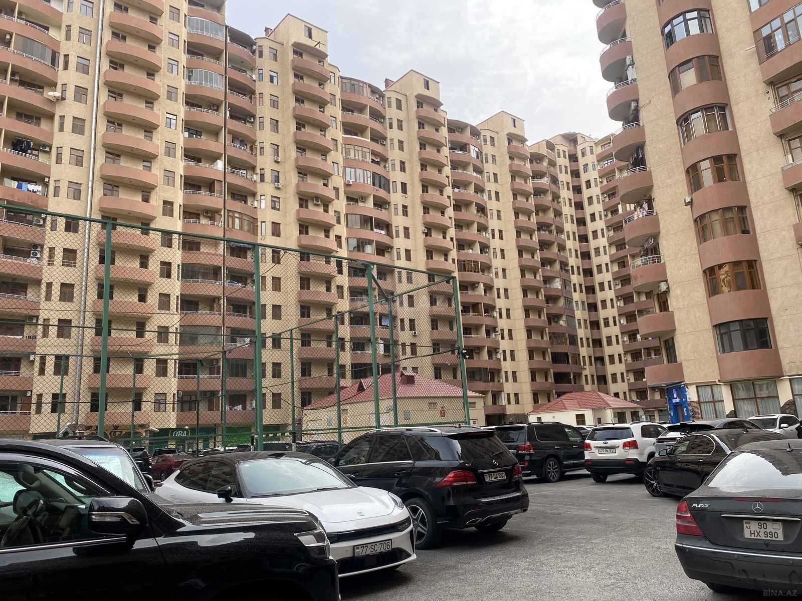 2 otaqlı yeni tikili 106 m², Şah İsmayıl Xətai m.
