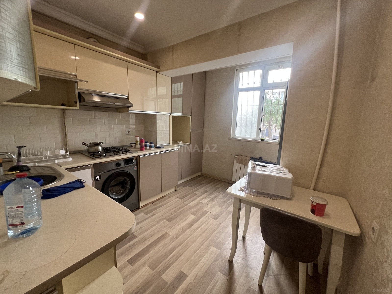 Satılır 3 otaqlı köhnə tikili 85 m², Gənclik m.