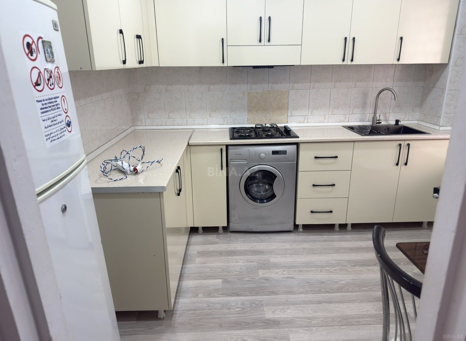 3 otaqlı köhnə tikili 67 m², 28 May m.