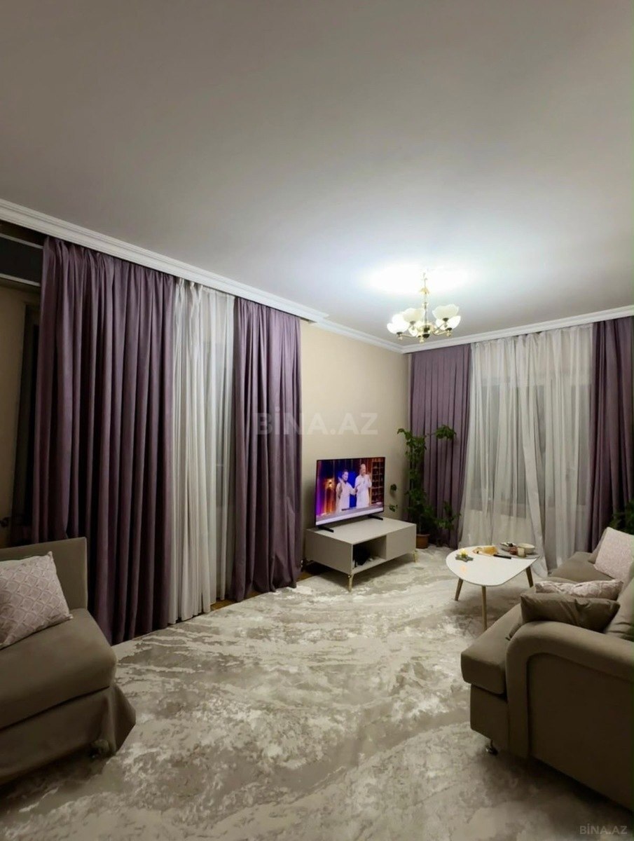 3 otaqlı köhnə tikili 85 m², Əhmədli m.
