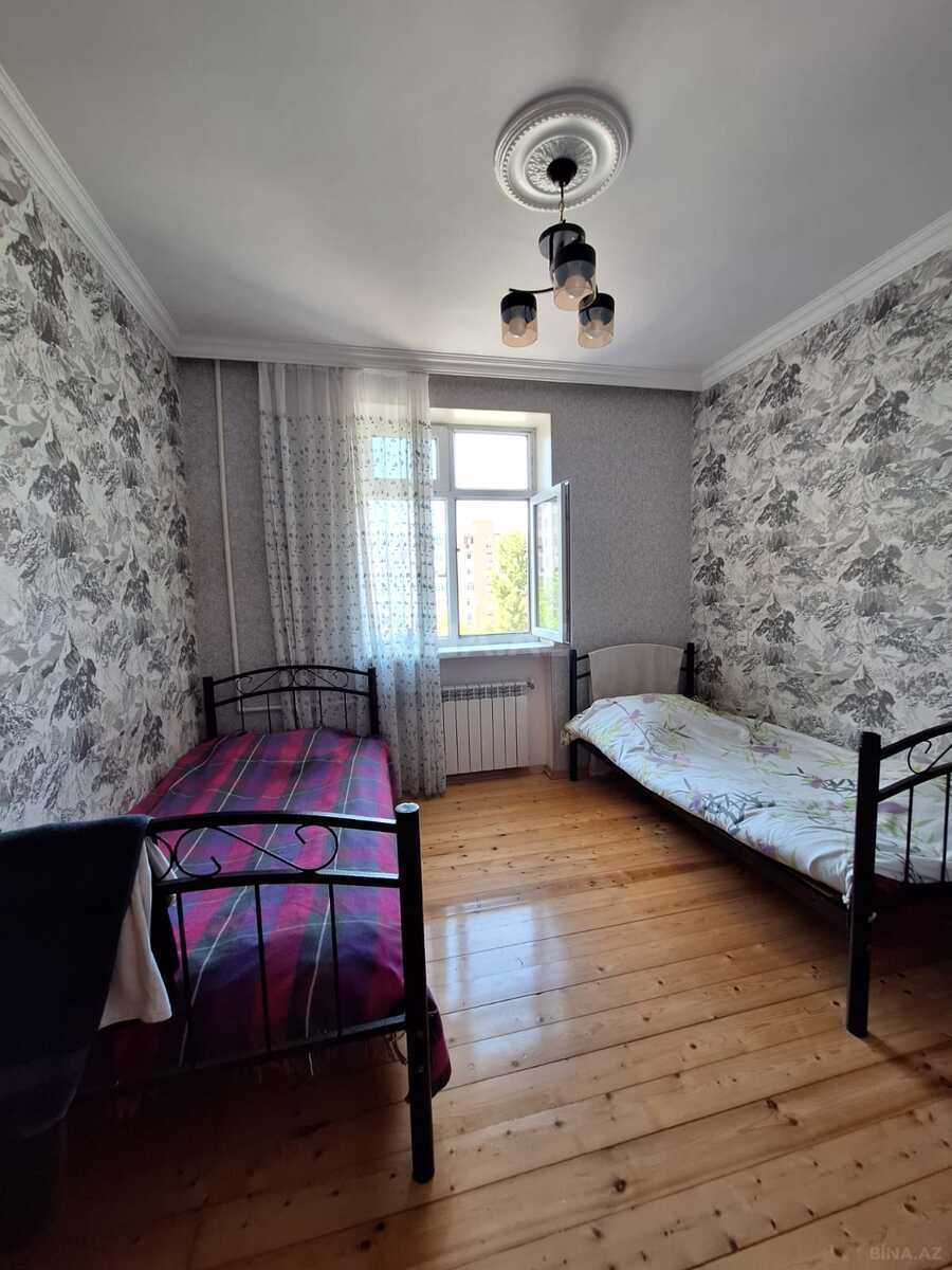 Satılır 3 otaqlı köhnə tikili 80 m², Bakıxanov q. - şəkil 3