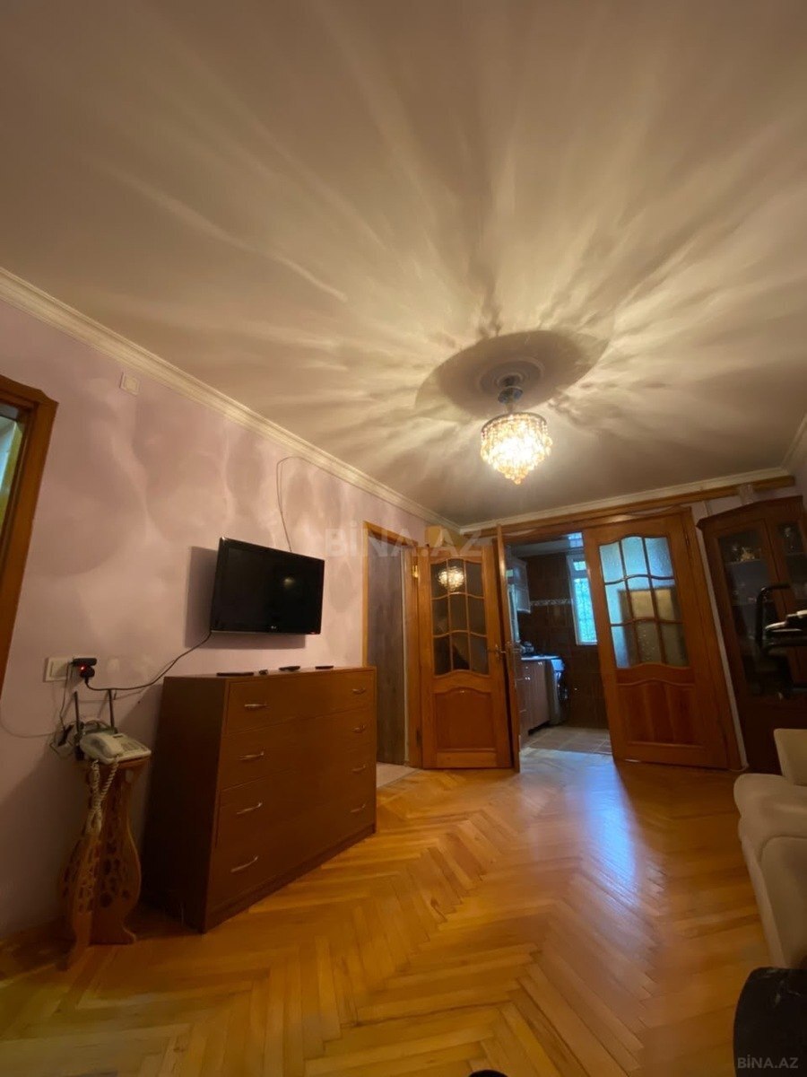 1 otaqlı köhnə tikili 42 m², Elmlər Akademiyası m. - şəkil 2