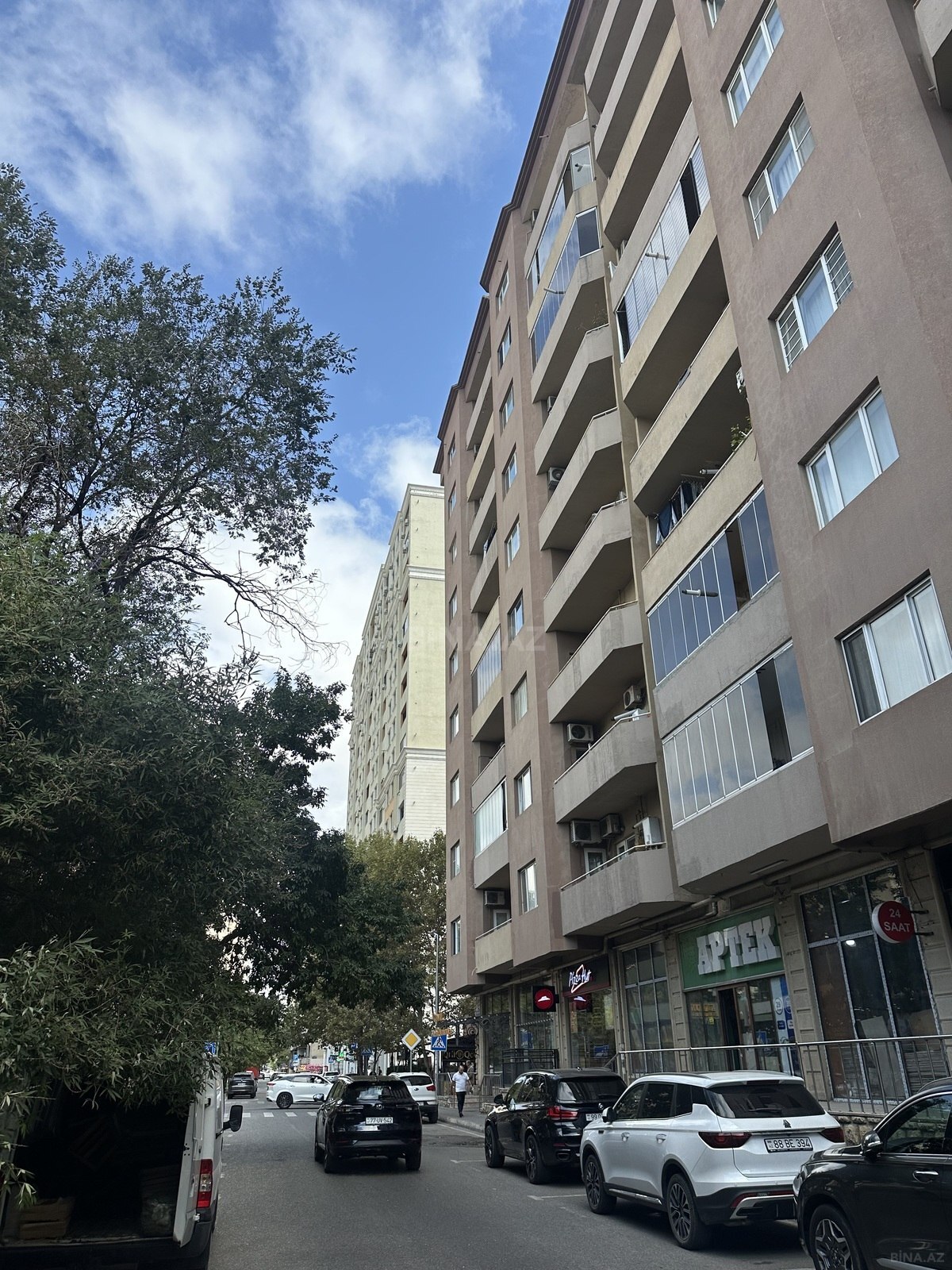 3 otaqlı yeni tikili 160 m², Elmlər Akademiyası m. - əsas şəkil