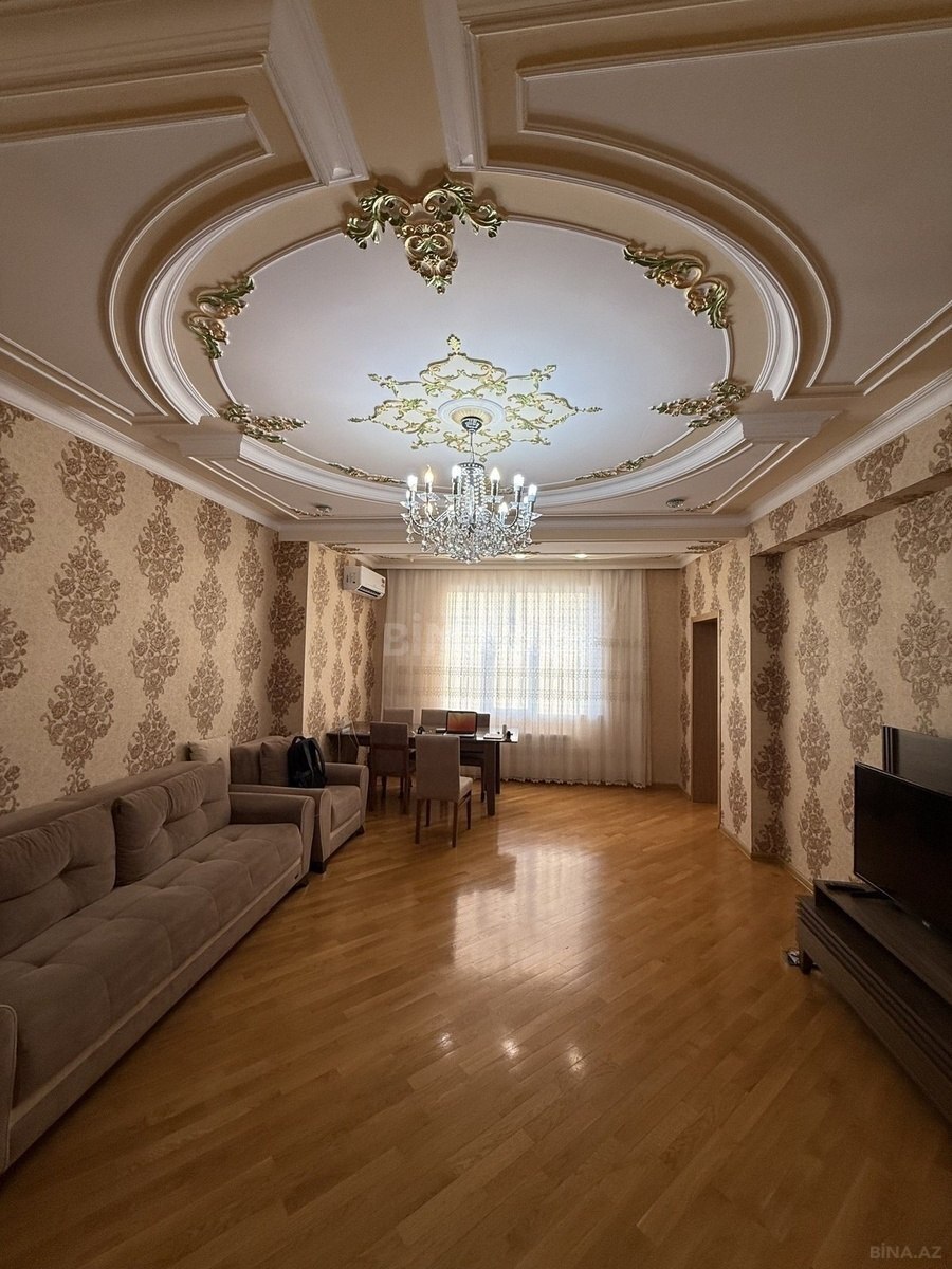 4 otaqlı yeni tikili 155 m², Badamdar q.