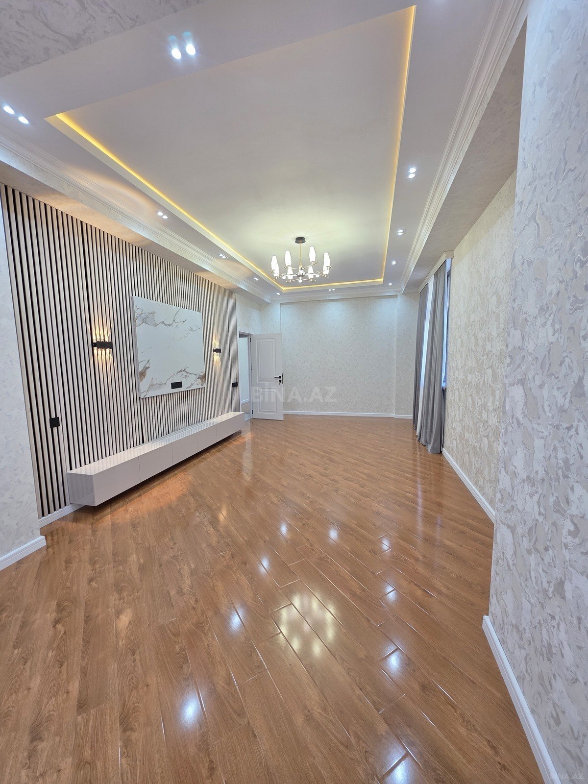 3 otaqlı yeni tikili 133 m², Memar Əcəmi m. - əsas şəkil