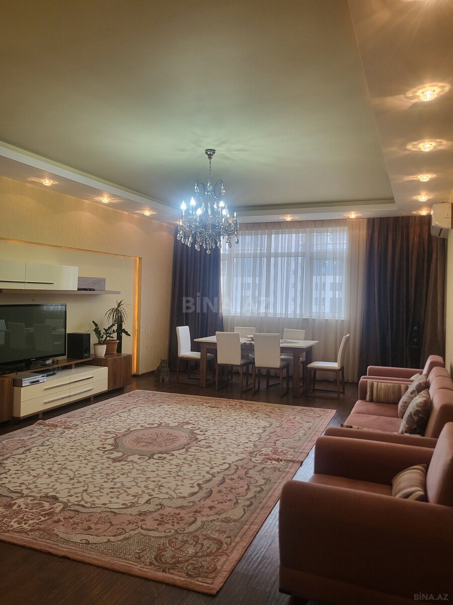 Satılır 4 otaqlı yeni tikili 178 m², Nizami m.
