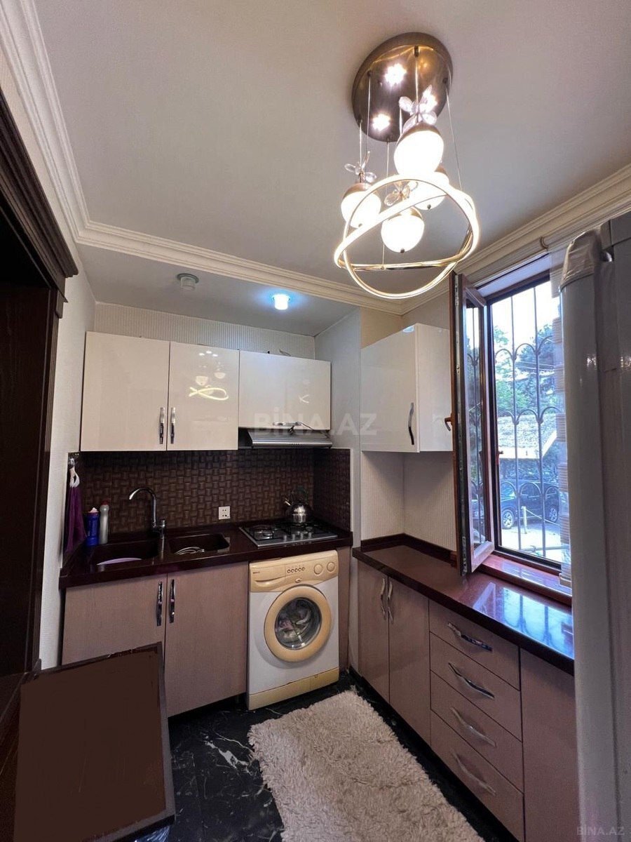 3 otaqlı köhnə tikili 45 m², Memar Əcəmi m. - əsas şəkil