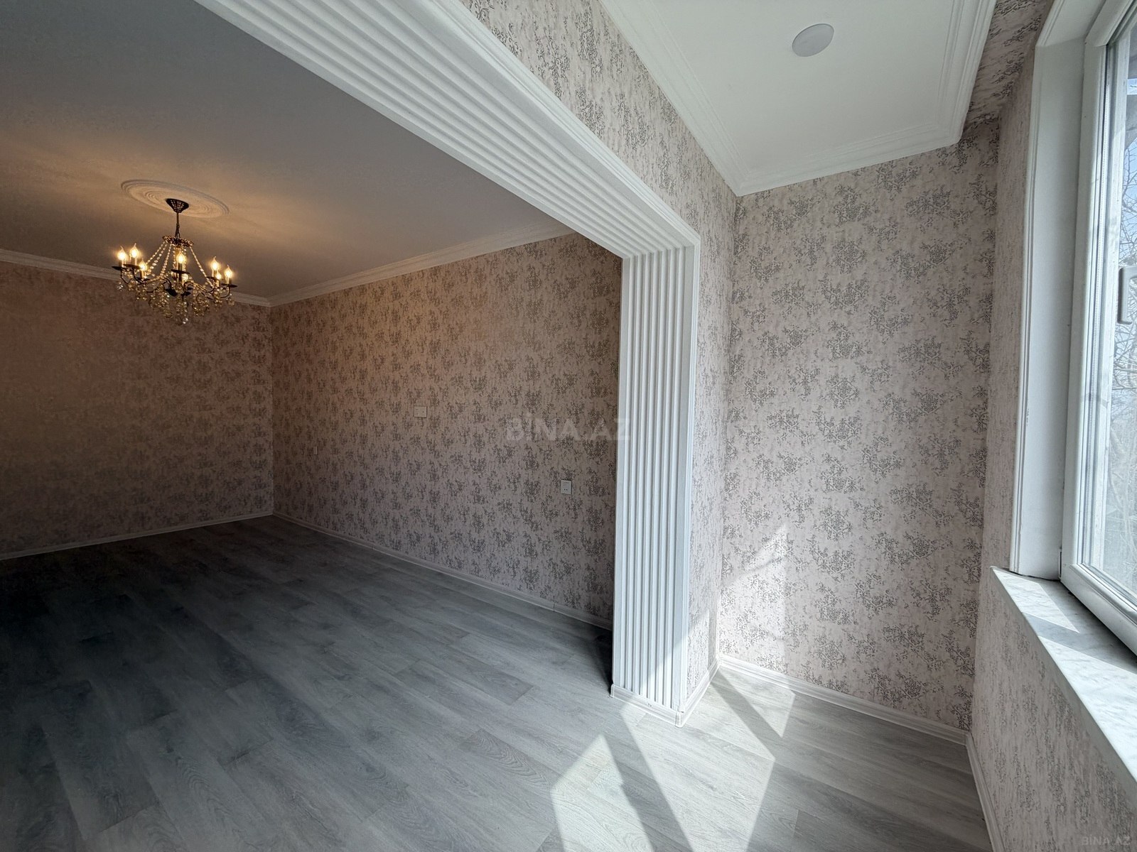 Satılır 4 otaqlı köhnə tikili 108 m², Köhnə Günəşli q. - əsas şəkil