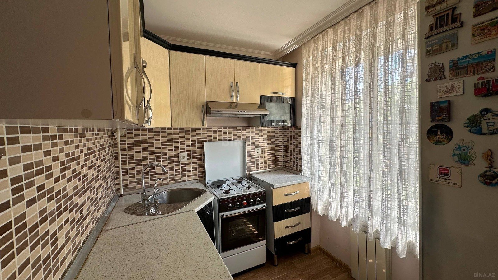 2 otaqlı köhnə tikili 60 m², Elmlər Akademiyası m.