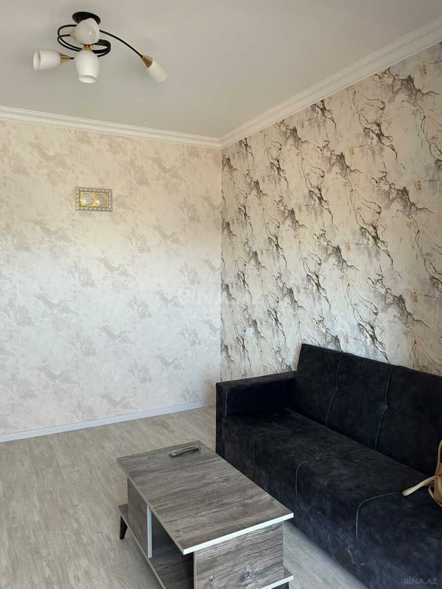 2 otaqlı köhnə tikili 50 m², Qaraçuxur q.