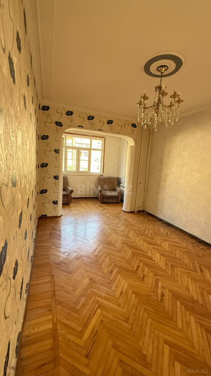 Satılır 2 otaqlı köhnə tikili 65 m², Yeni Yasamal q. - şəkil 3