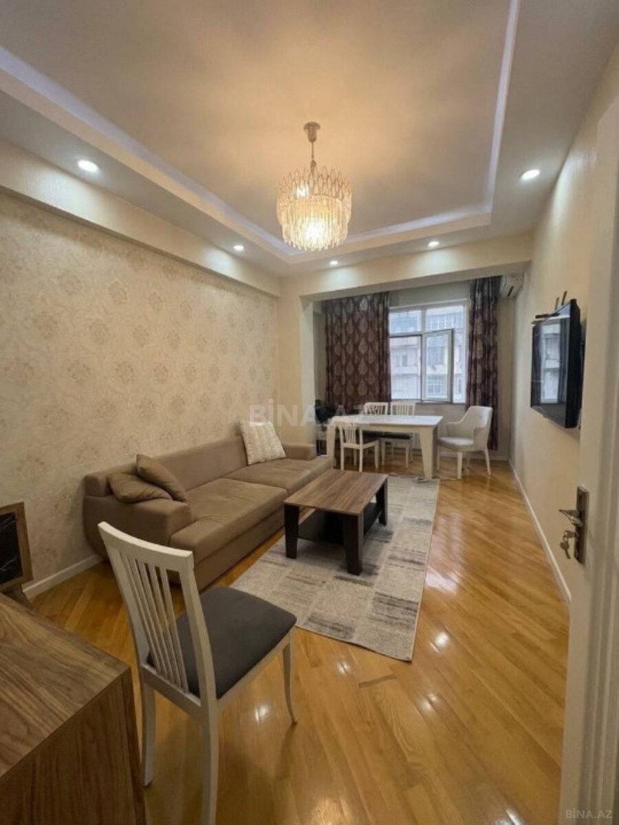 2 otaqlı yeni tikili 70 m², İnşaatçılar m. - əsas şəkil