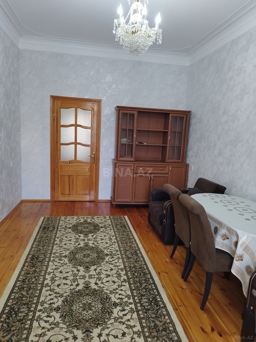 3 otaqlı köhnə tikili 70 m², Neftçilər m. - şəkil 2