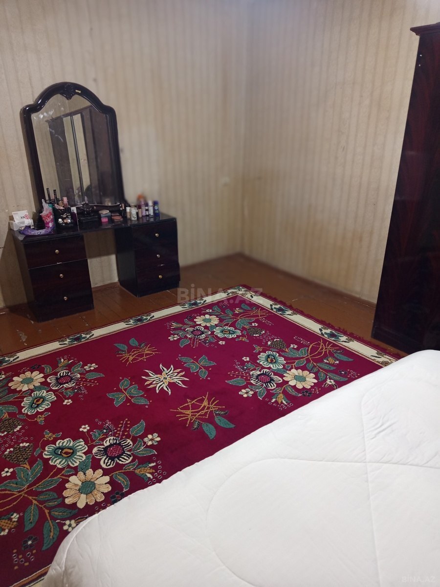 3 otaqlı köhnə tikili 130 m², İnşaatçılar m.