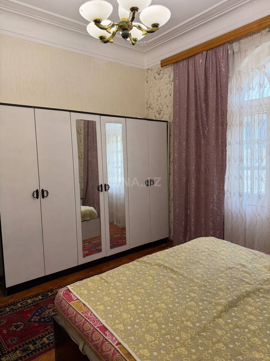 3 otaqlı köhnə tikili 75 m², Elmlər Akademiyası m. - şəkil 2