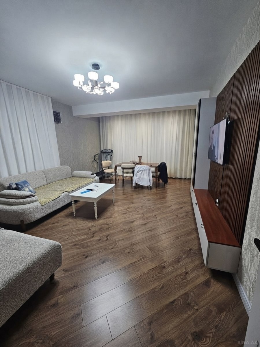 3 otaqlı yeni tikili 118 m², 28 May m.