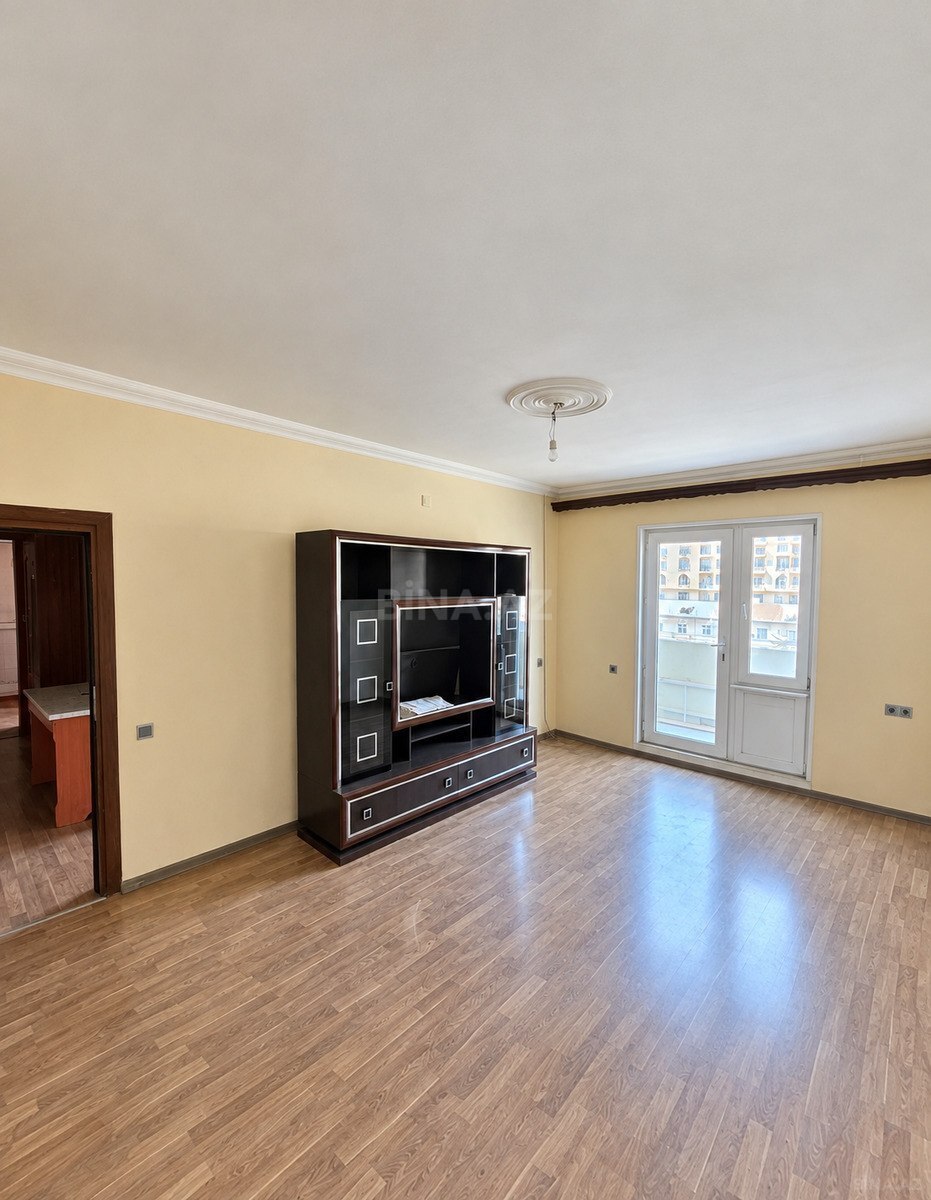 2 otaqlı köhnə tikili 65 m², Gənclik m. - şəkil 2