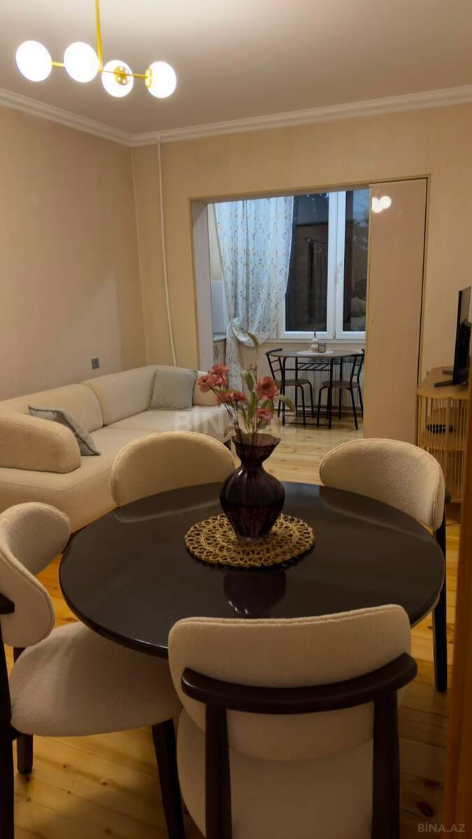 2 otaqlı köhnə tikili 50 m², Gənclik m.