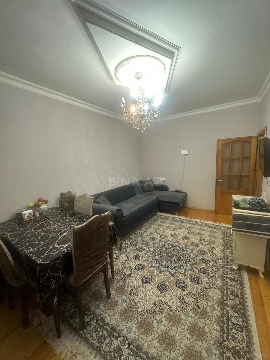 3 otaqlı köhnə tikili 50 m², Memar Əcəmi m. - əsas şəkil