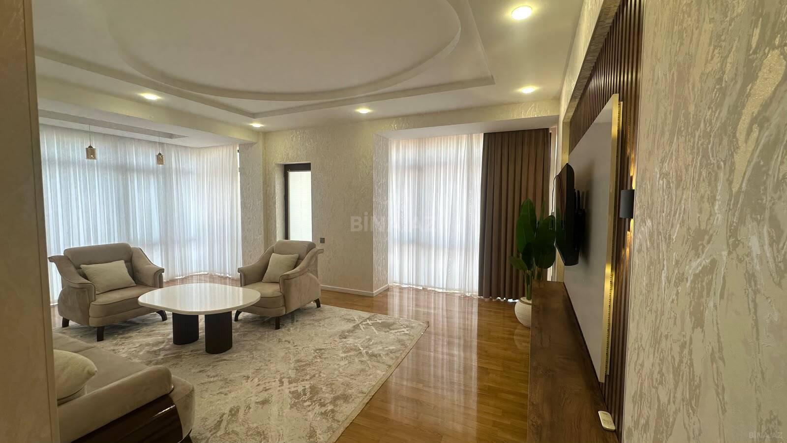 4 otaqlı yeni tikili 170 m², İçəri Şəhər m.