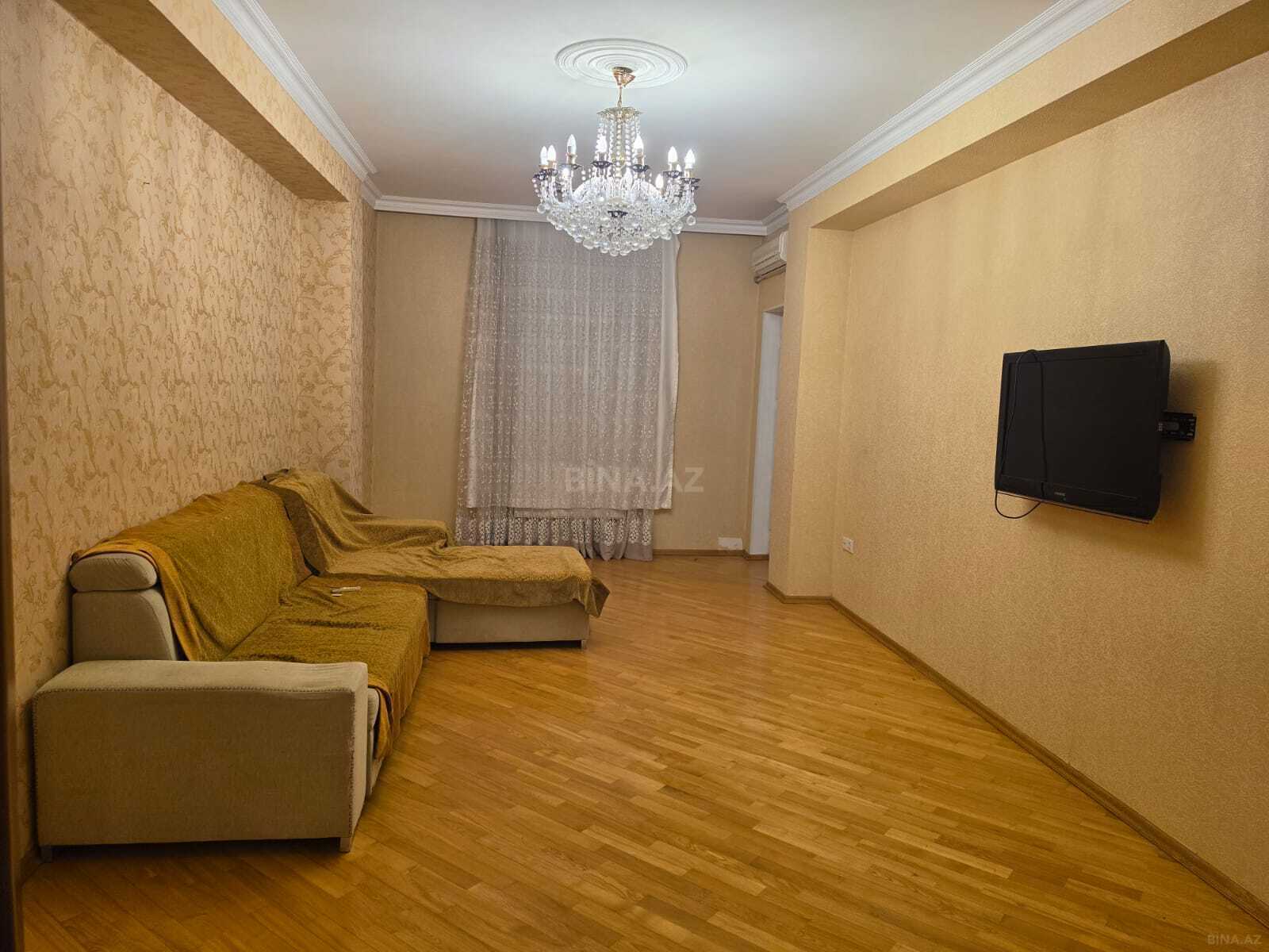 3 otaqlı yeni tikili 126 m², Bakıxanov q.
