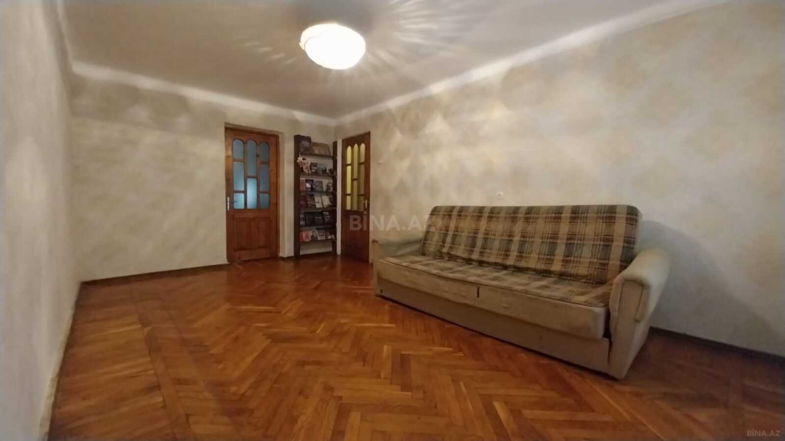 3 otaqlı köhnə tikili 87 m², Elmlər Akademiyası m. - şəkil 2