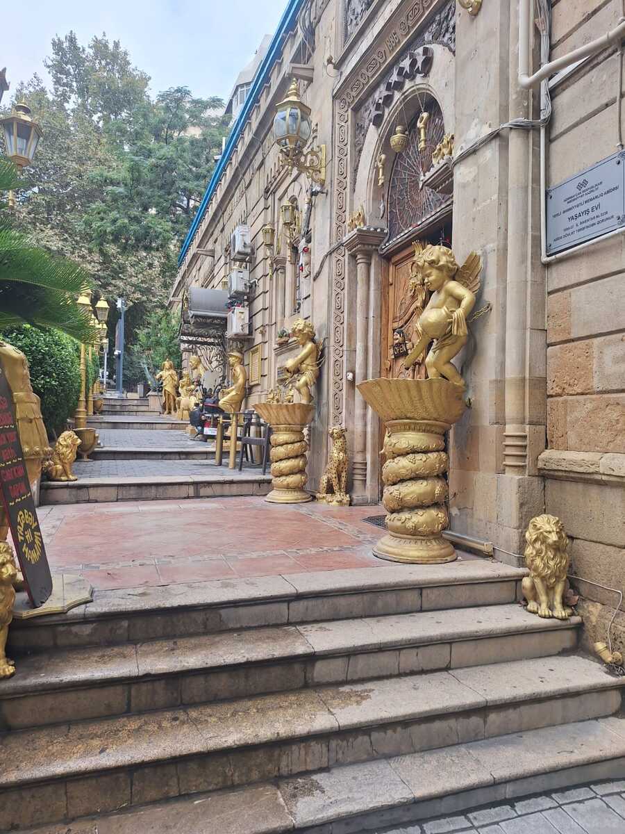 2 otaqlı köhnə tikili 50 m², İçəri Şəhər m.