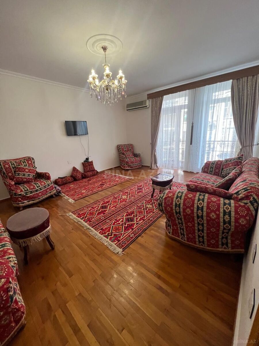 3 otaqlı köhnə tikili 120 m², İçəri Şəhər m. - şəkil 2