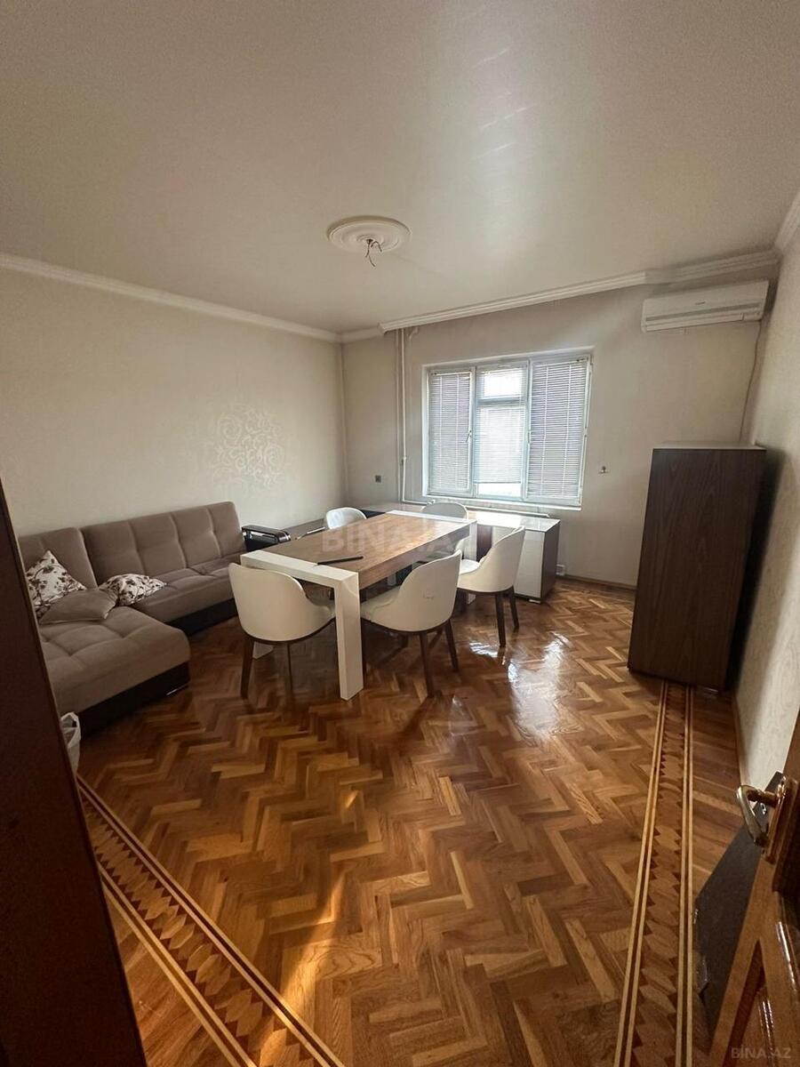 4 otaqlı köhnə tikili 116 m², Memar Əcəmi m.