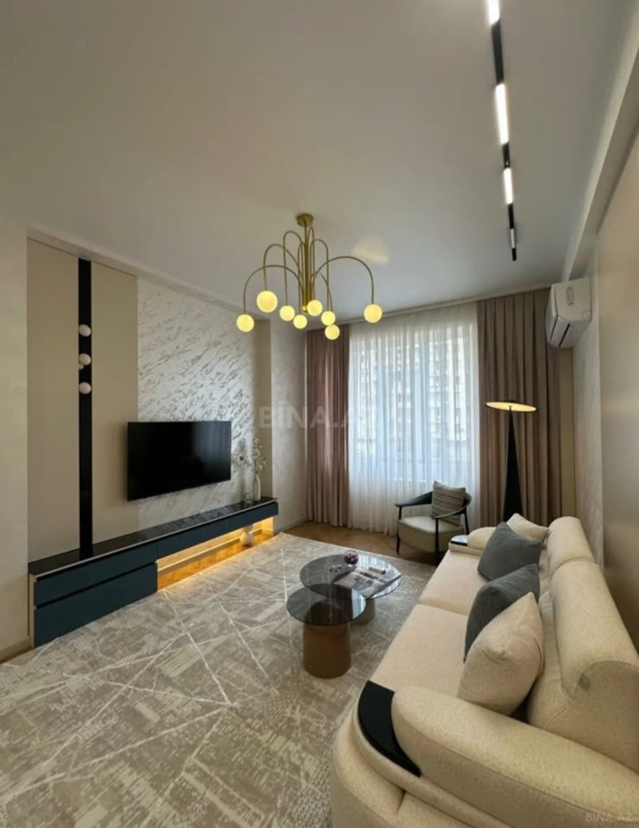 3 otaqlı yeni tikili 80 m², İnşaatçılar m.