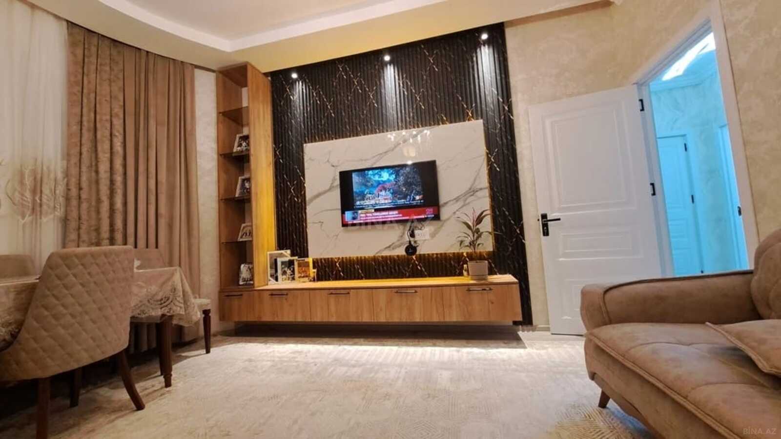 Satılır 3 otaqlı yeni tikili 70 m², Bakıxanov q.