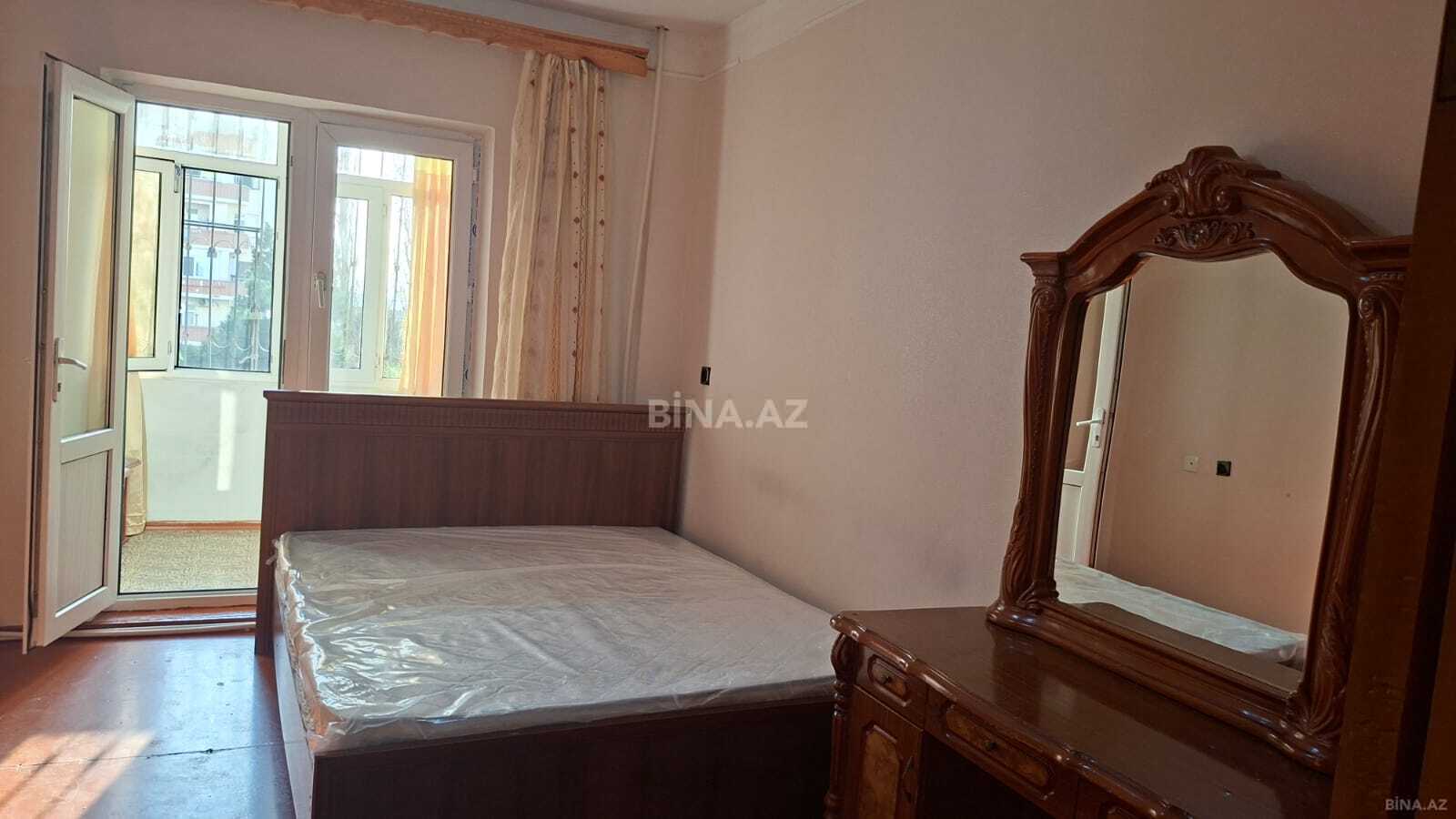 2 otaqlı köhnə tikili 60 m², Yeni Günəşli q. - şəkil 3