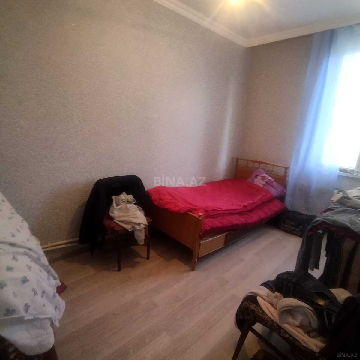 3 otaqlı köhnə tikili 60 m², Bakıxanov q.