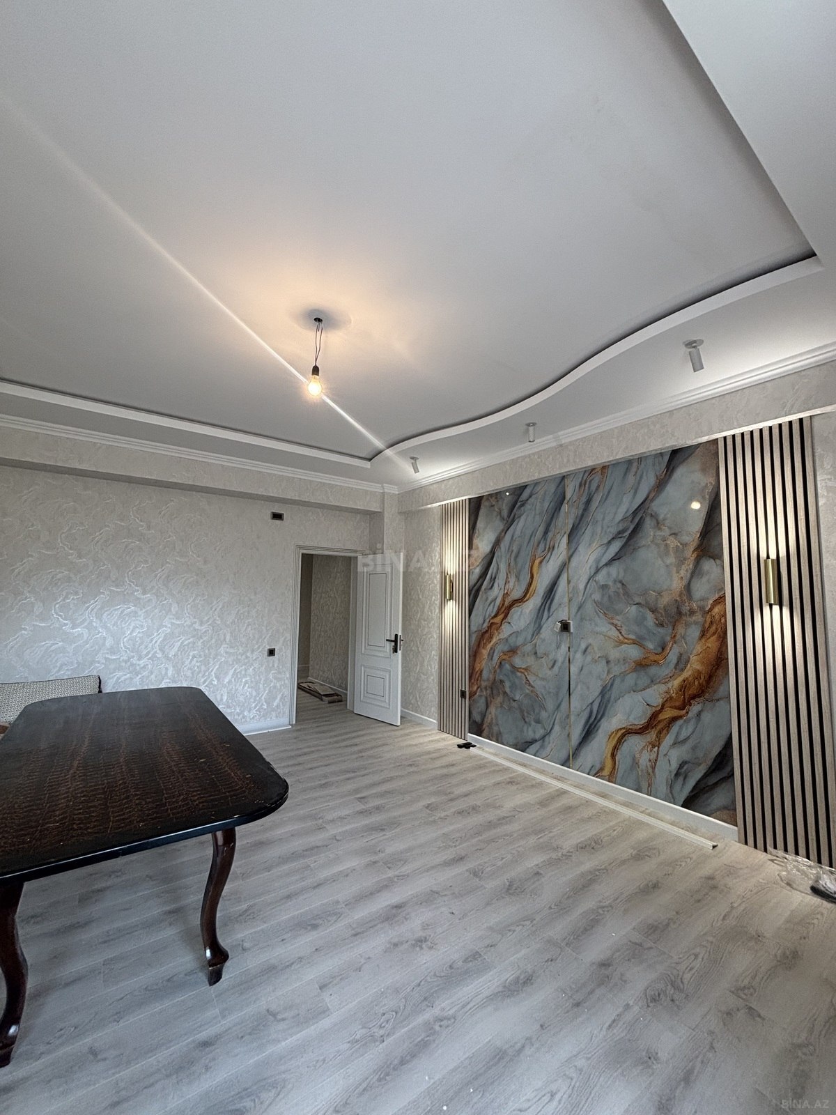 2 otaqlı yeni tikili 100 m², Nəsimi m.