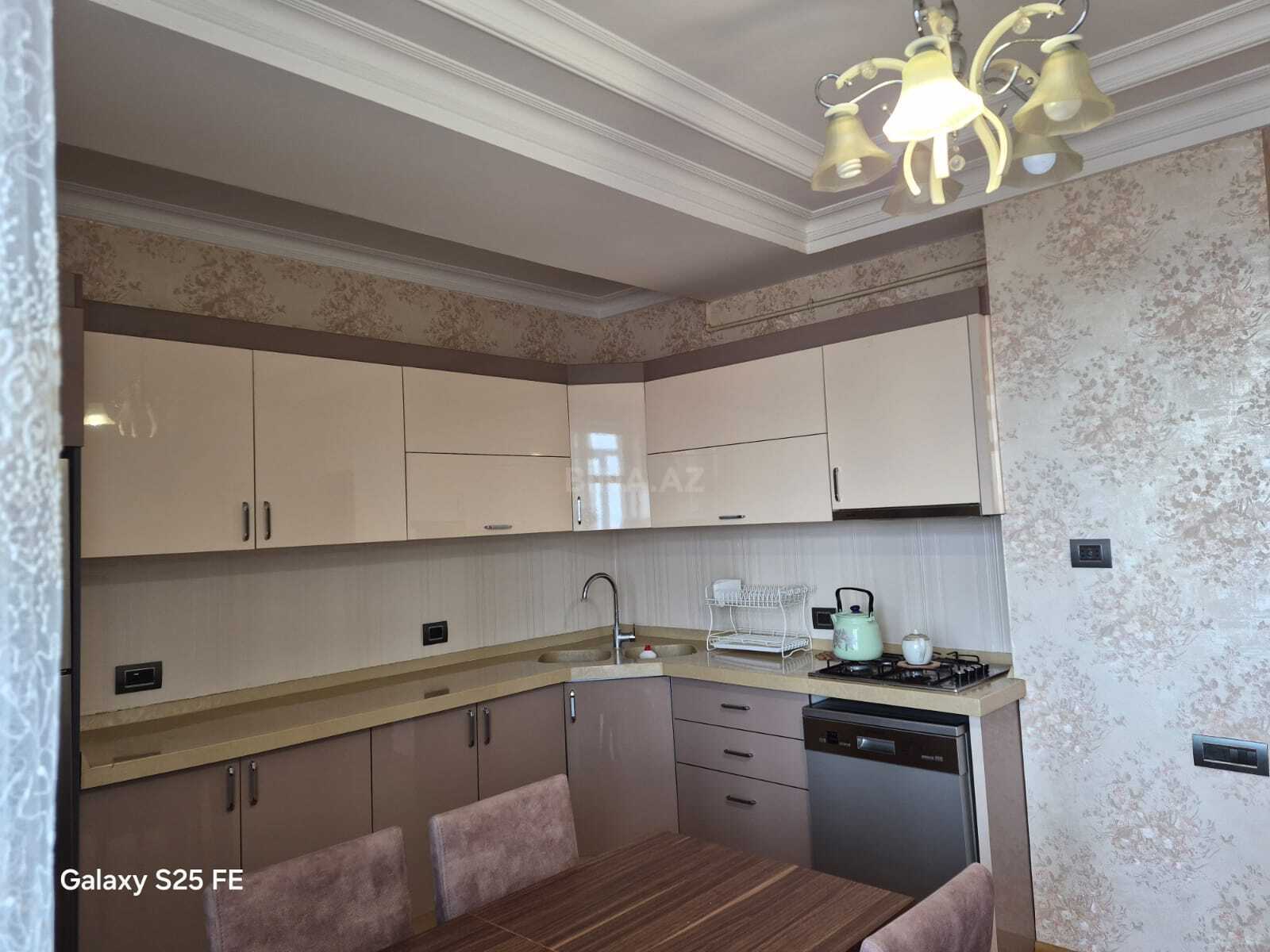 4 otaqlı yeni tikili 153 m², Badamdar q. - şəkil 2