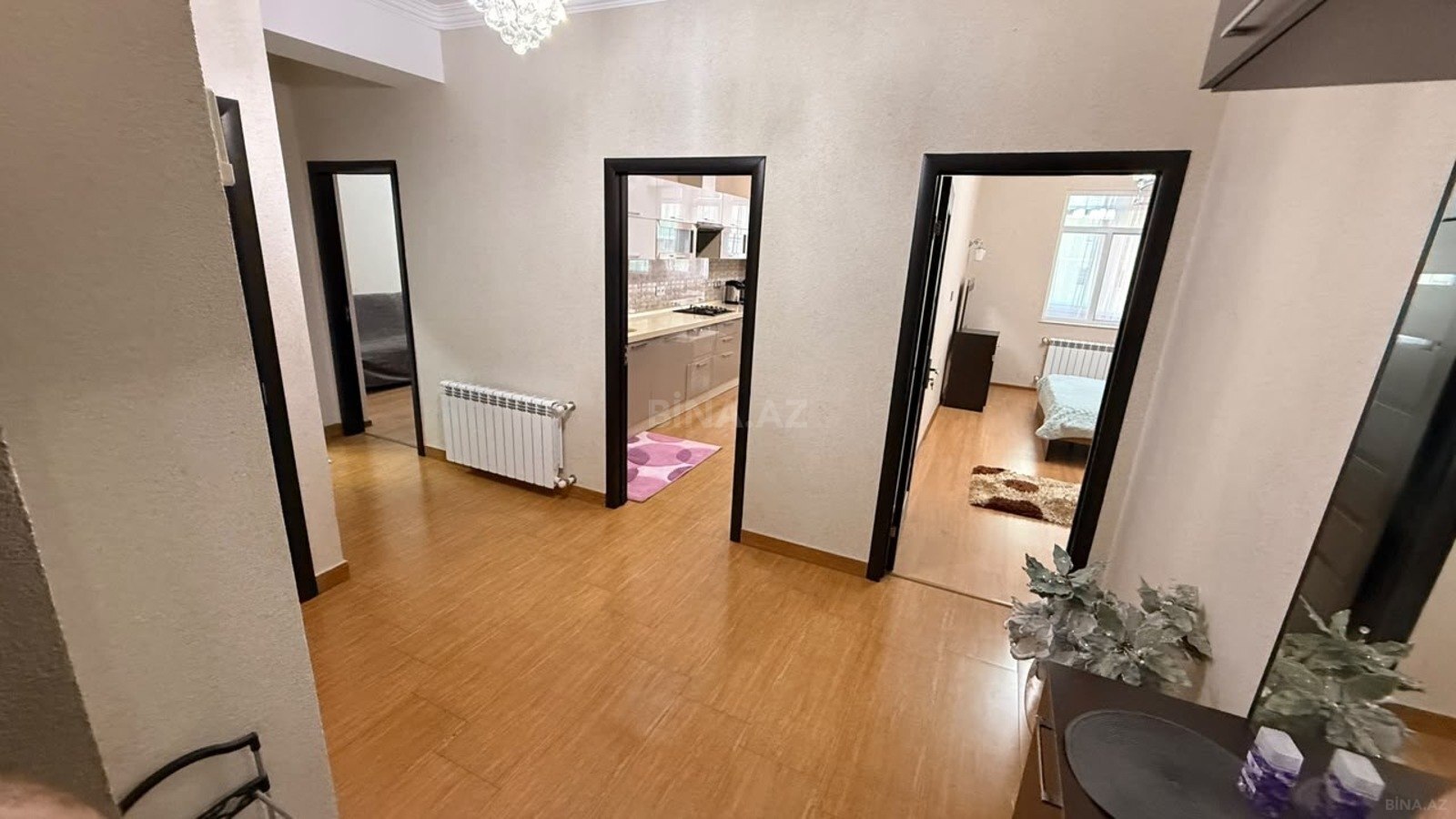 3 otaqlı yeni tikili 90 m², 8 Noyabr m.