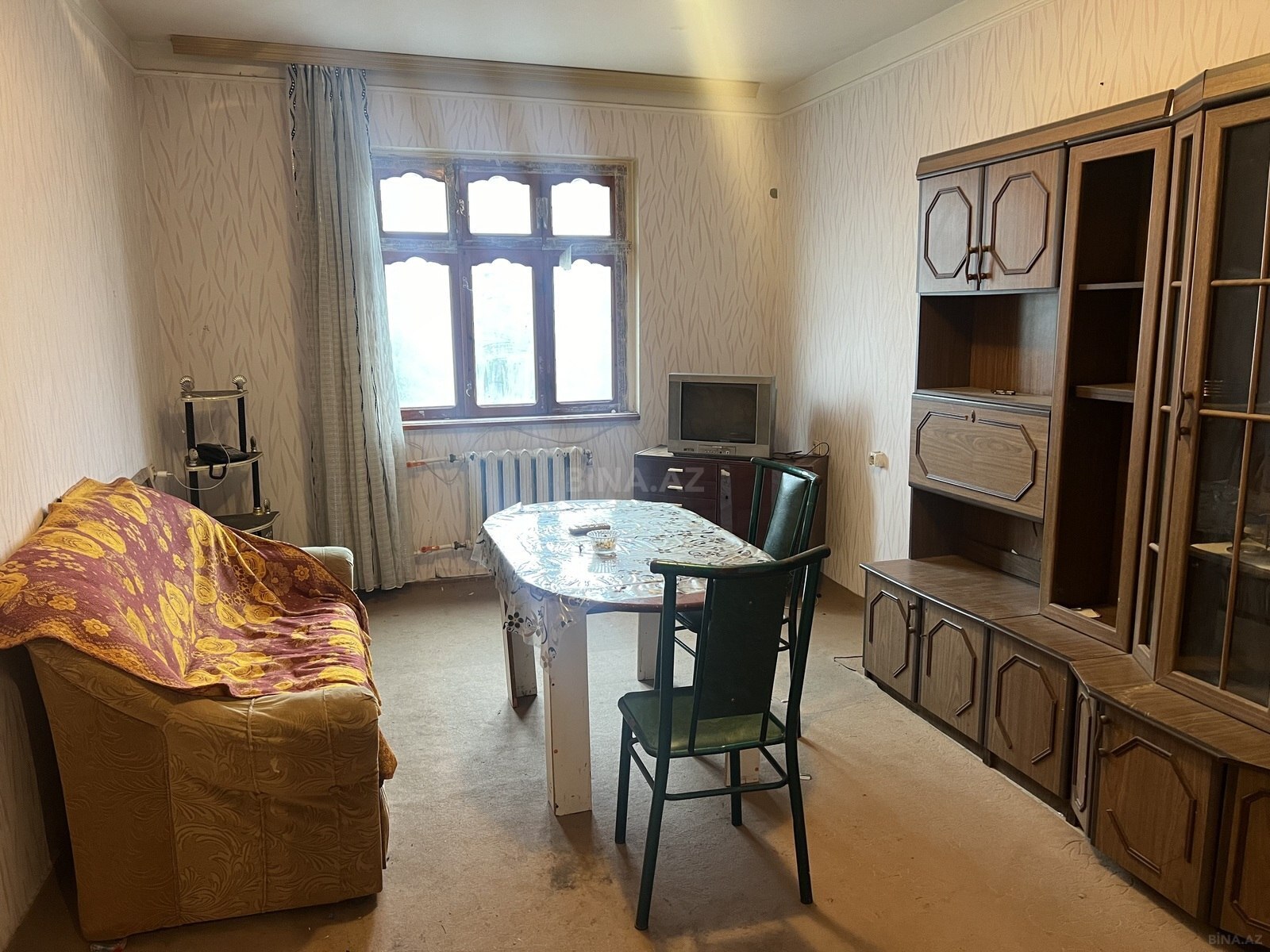 3 otaqlı köhnə tikili 70 m², Yeni Günəşli q.