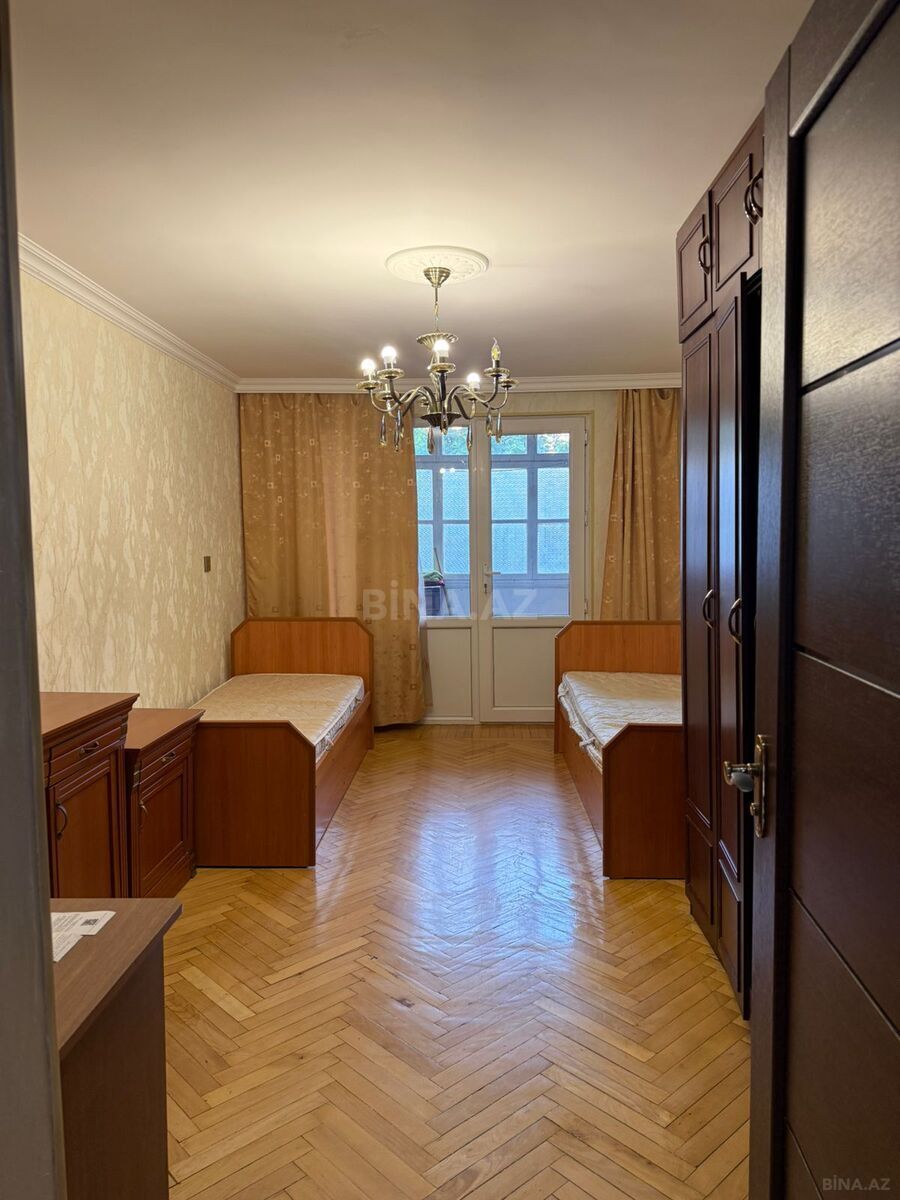 3 otaqlı köhnə tikili 90 m², Elmlər Akademiyası m. - şəkil 2