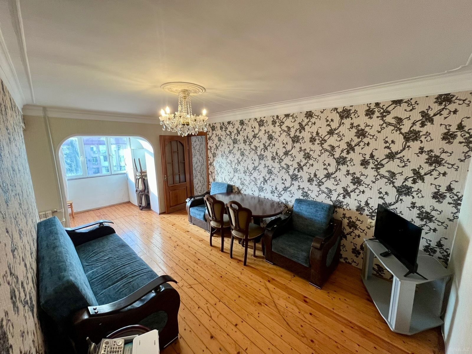 3 otaqlı köhnə tikili 60 m², Neftçilər m. - əsas şəkil