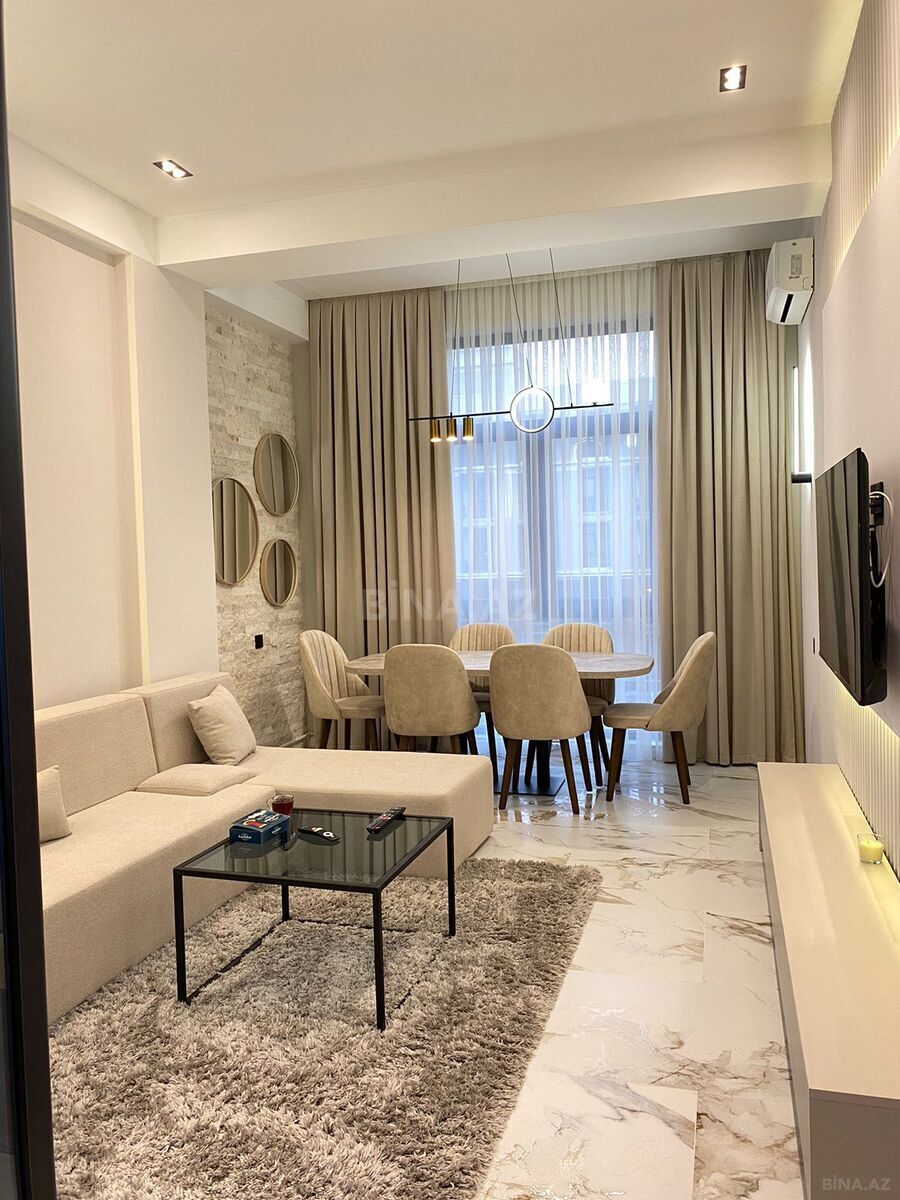 2 otaqlı yeni tikili 65 m², 8 Noyabr m.