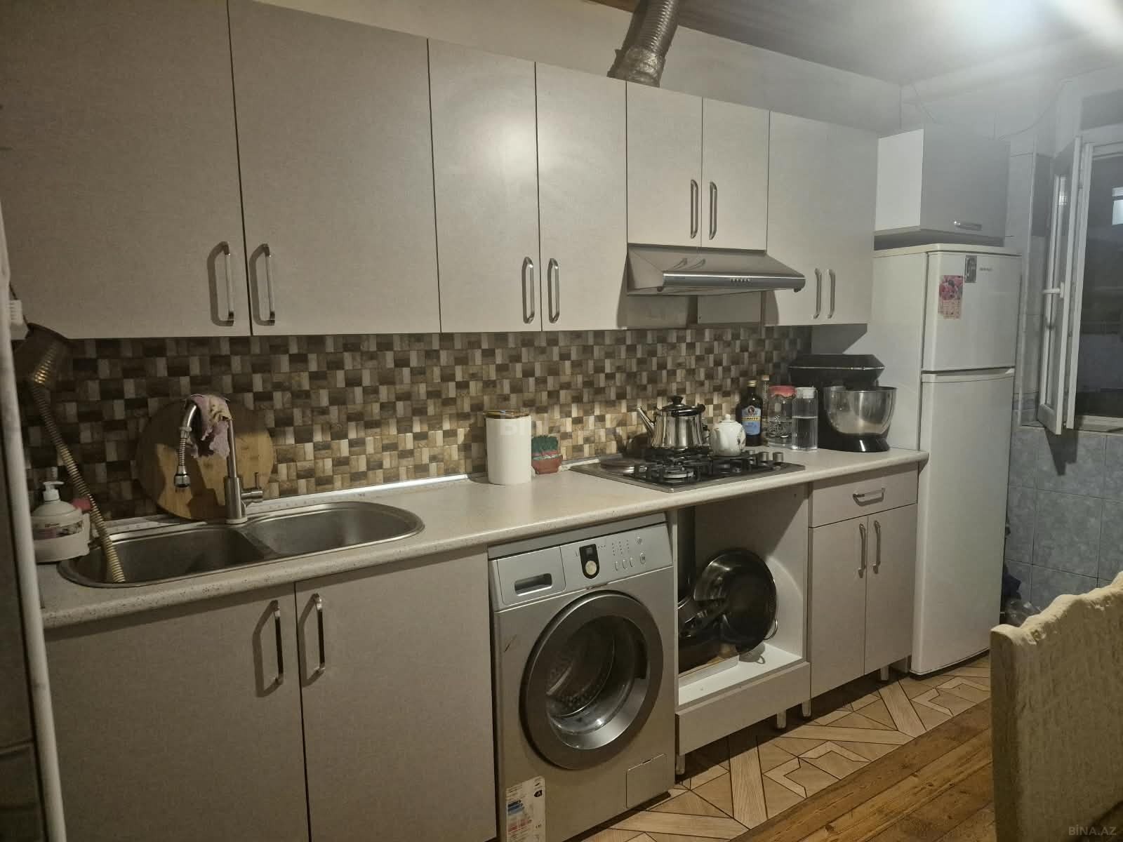2 otaqlı yeni tikili 75 m², Bakıxanov q. - şəkil 3